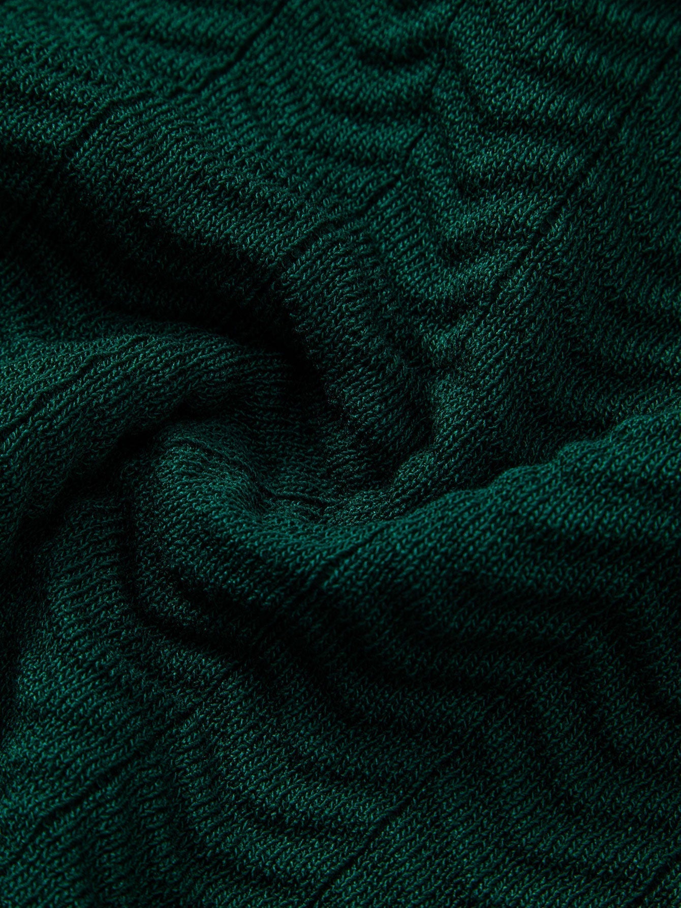 Claudio | V-NECK KNIT POLO SHIRT WITH TEXTURE CONTRAST & SLIM FIT PANTS