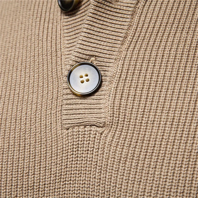 Quentin | MEN'S SWEATER WITH BUTTON DESIGN
