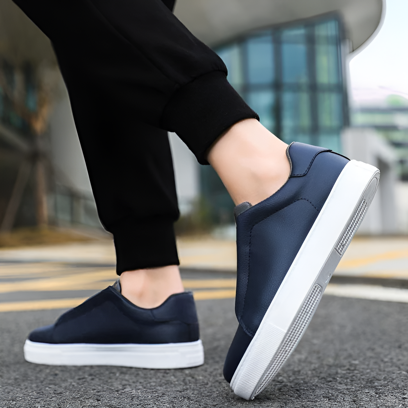 Hugh | Comfortable Sneakers